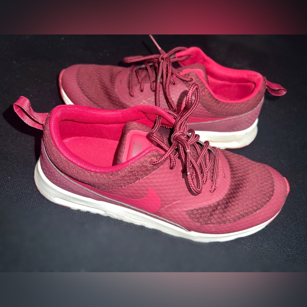Nike Air Max Thea Maroon Size womens 9